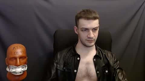 Snapshot of sir_damien chatting on January 7, 4:16 pm Sir Damien online show from January 7, 4:16 pm