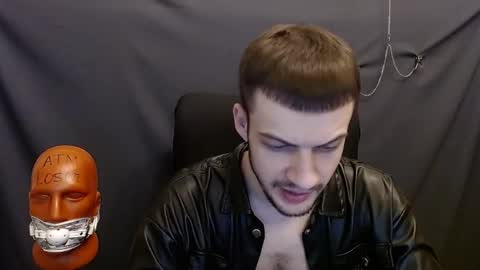 Snapshot of sir_damien chatting on January 18, 3:31 am Sir Damien online show from January 18, 3:31 am