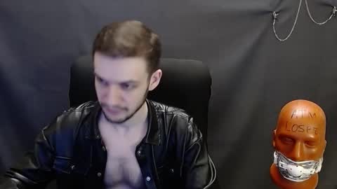 Snapshot of sir_damien chatting on February 12, 2:35 am Sir Damien online show from February 12, 2:35 am