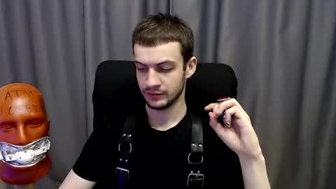 Snapshot of sir_damien chatting on September 19, 2:46 am Sir Damien online show from September 19, 2:46 am