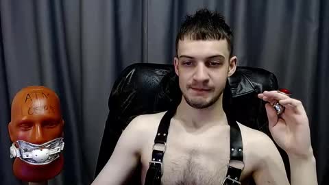 Snapshot of sir_damien chatting on October 17, 8:55 pm Sir Damien online show from October 17, 8:55 pm