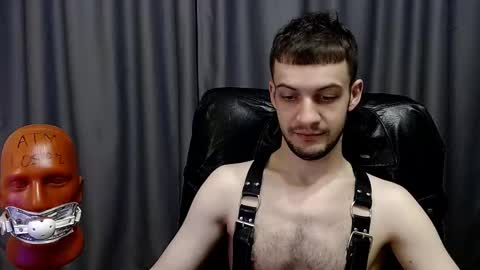 Snapshot of sir_damien chatting on October 22, 2:34 am Sir Damien online show from October 22, 2:34 am