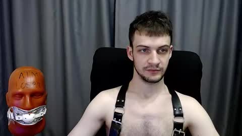 Snapshot of sir_damien chatting on November 30, 8:35 pm Sir Damien online show from November 30, 8:35 pm