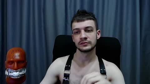 Snapshot of sir_damien chatting on December 18, 2:50 am Sir Damien online show from December 18, 2:50 am