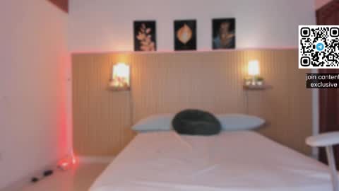 Sirenita online show from September 12, 11:10 am