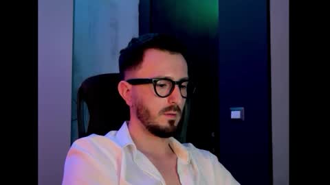 Sir Max online show from October 28, 8:55 pm