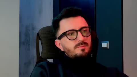 Sir Max online show from November 4, 10:20 pm