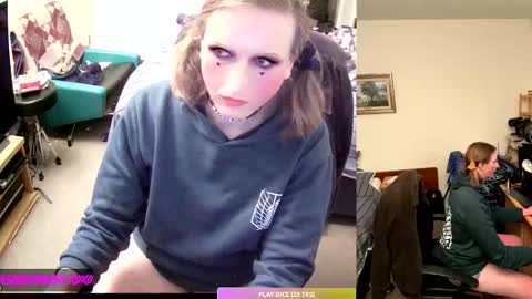 Snapshot of sissycdmish chatting on November 27, 2:52 pm SissyCDMish online show from November 27, 2:52 pm