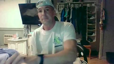 sitonmyfacemeowmm online show from December 18, 9:43 pm