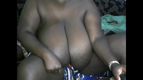 Snapshot of skado11 chatting on October 13, 4:34 am skado11 online show from October 13, 4:34 am