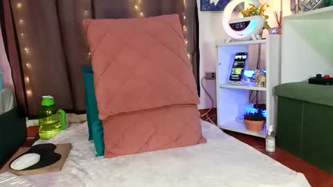 Snapshot of skar_queen11 chatting on November 25, 3:56 pm Skarlleth online show from November 25, 3:56 pm