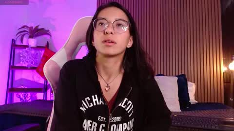 Skay  online show from December 2, 5:19 pm