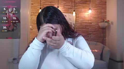 Snapshot of skeler_lovd_b chatting on January 10, 12:58 pm Skarlet online show from January 10, 12:58 pm