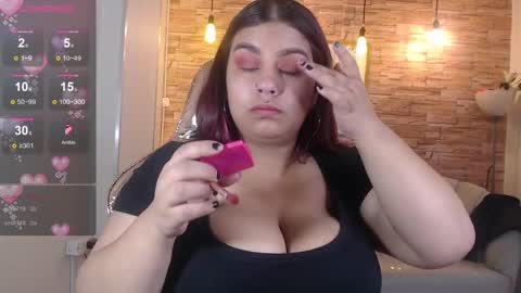 Snapshot of skeler_lovd_b chatting on February 19, 1:06 pm Skarlet online show from February 19, 1:06 pm