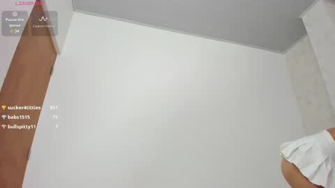 Isabela online show from February 21, 2:27 pm