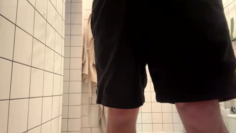 skinnyduderino online show from December 1, 10:31 am