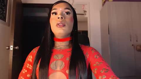 jesica online show from November 22, 8:24 am