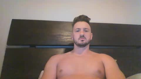 skinnyguylongdick1 online show from December 6, 2:17 pm