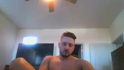 skinnyguylongdick1 online show from December 26, 11:24 pm