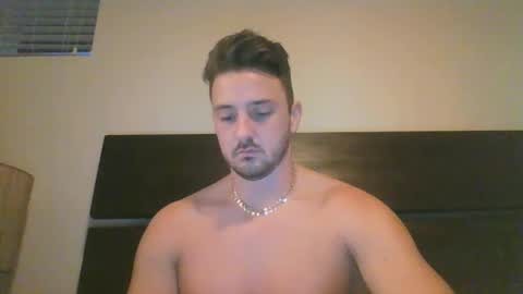 skinnyguylongdick1 online show from February 28, 1:36 pm