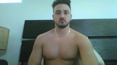 skinnyguylongdick1 online show from March 2, 5:47 pm