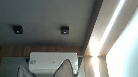 skinnykittencam online show from September 20, 2:34 am