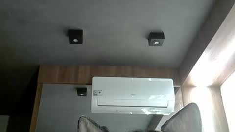 skinnykittencam online show from October 16, 12:33 am