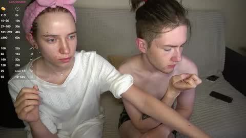 Andrew online show from October 14, 8:42 pm