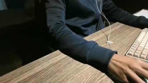 Snapshot of skull231777 chatting on December 14, 8:52 am skull231777 online show from December 14, 8:52 am