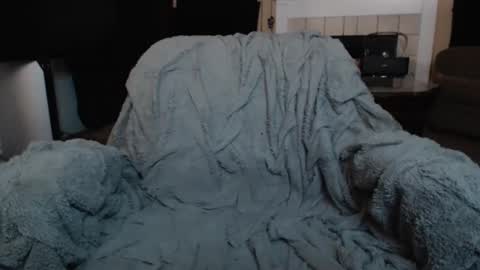 SKYLE   online show from December 17, 1:29 am