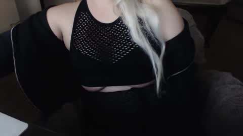 SKYLE   online show from January 5, 12:09 am