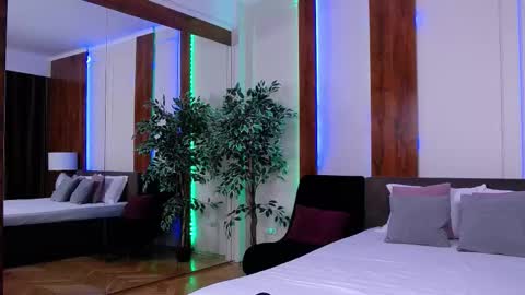 SkylarSpark online show from September 18, 7:38 pm