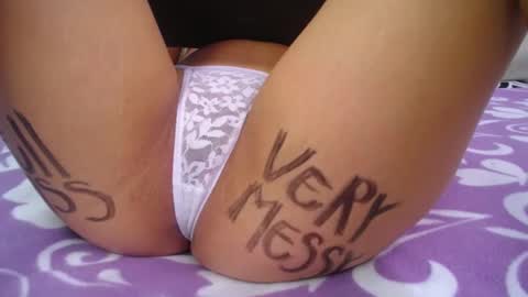 Snapshot of skynny_horney chatting on December 21, 4:41 am Skynny online show from December 21, 4:41 am