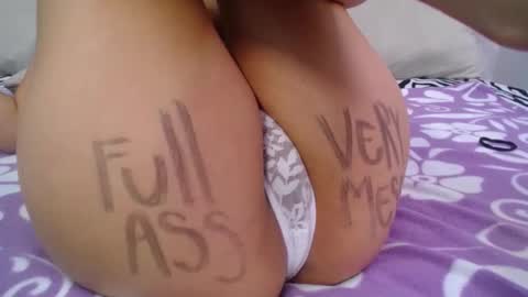 Snapshot of skynny_horney chatting on December 21, 10:50 am Skynny online show from December 21, 10:50 am