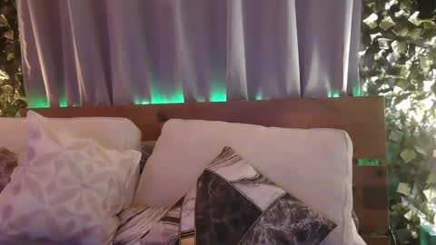 skyonetoo3 online show from February 26, 12:05 am