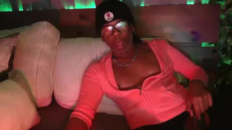 skyonetoo3 online show from February 28, 5:04 am