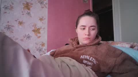 Snapshot of skyressie333 chatting on December 21, 9:23 am skyressie333 online show from December 21, 9:23 am