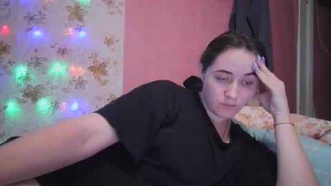 Snapshot of skyressie333 chatting on December 21, 5:40 pm skyressie333 online show from December 21, 5:40 pm