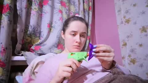 Snapshot of skyressie333 chatting on January 7, 5:20 pm skyressie333 online show from January 7, 5:20 pm