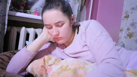 Snapshot of skyressie333 chatting on January 9, 4:28 pm skyressie333 online show from January 9, 4:28 pm