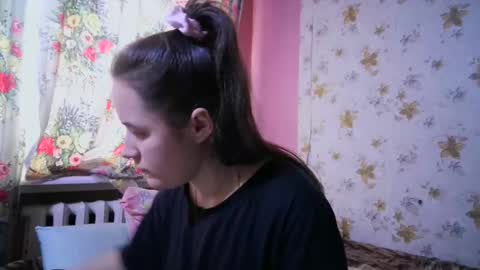 Snapshot of skyressie333 chatting on January 12, 8:14 am skyressie333 online show from January 12, 8:14 am