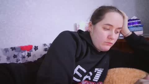 Snapshot of skyressie333 chatting on February 12, 4:33 pm skyressie333 online show from February 12, 4:33 pm