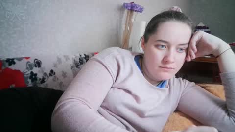 Snapshot of skyressie333 chatting on February 25, 10:26 am skyressie333 online show from February 25, 10:26 am