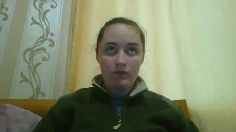 Snapshot of skyressie333 chatting on October 1, 3:07 pm skyressie333 online show from October 1, 3:07 pm