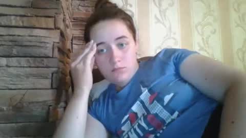 Snapshot of skyressie333 chatting on October 3, 7:38 am skyressie333 online show from October 3, 7:38 am