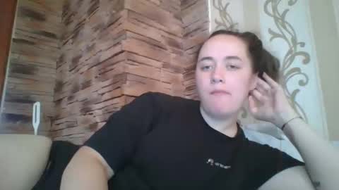 Snapshot of skyressie333 chatting on October 9, 9:07 am skyressie333 online show from October 9, 9:07 am