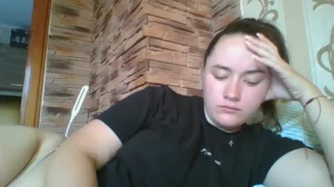 Snapshot of skyressie333 chatting on October 11, 6:45 am skyressie333 online show from October 11, 6:45 am