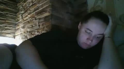 Snapshot of skyressie333 chatting on October 14, 7:47 pm skyressie333 online show from October 14, 7:47 pm