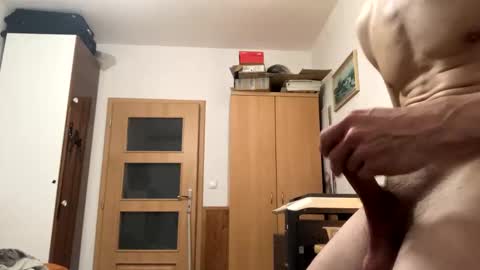 Snapshot of slabyhrac chatting on March 7, 8:55 pm slabyhrac online show from March 7, 8:55 pm