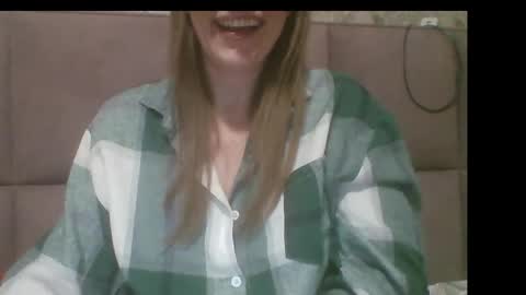 Sladkiegubki online show from September 12, 9:48 pm